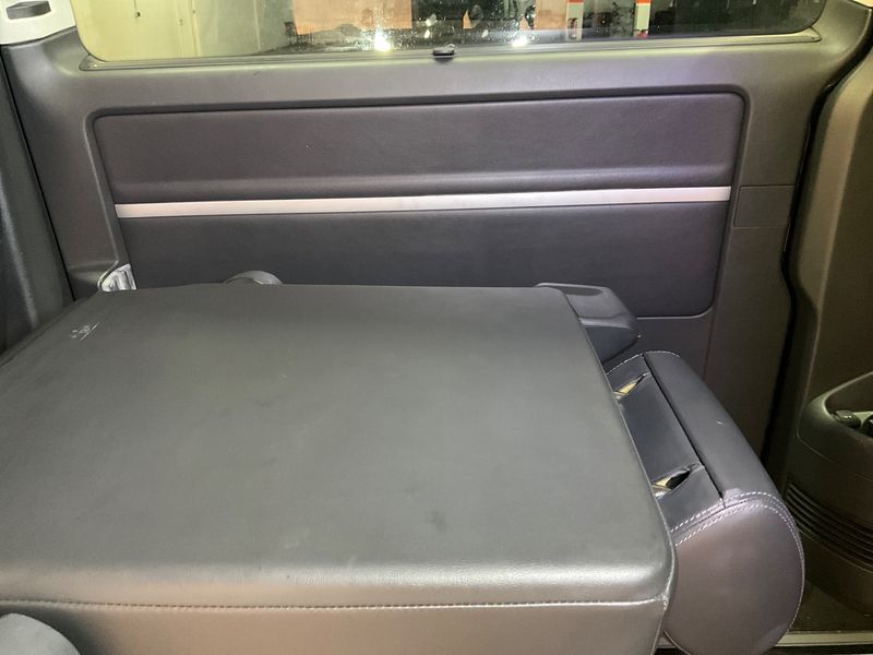 Volkswagen T5 Multivan 2.0 TDI Highline 4Motion 2013 – снимка 32