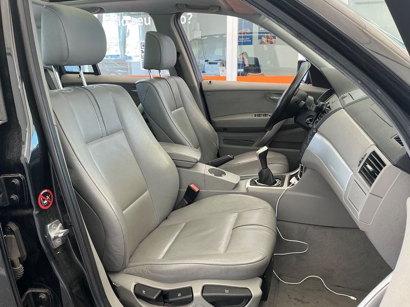 BMW X3 2.0d — zdjęcie 11