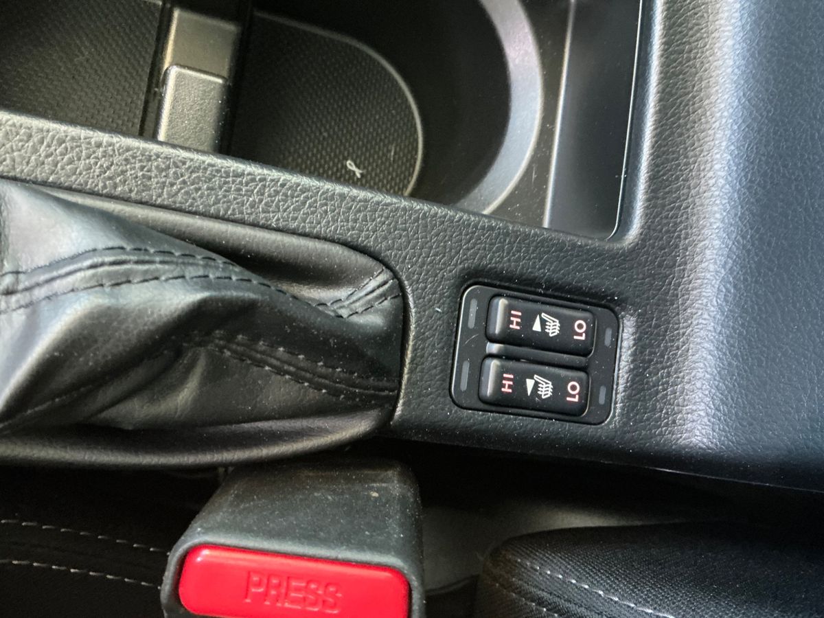 Subaru XV 2015 — photo 39