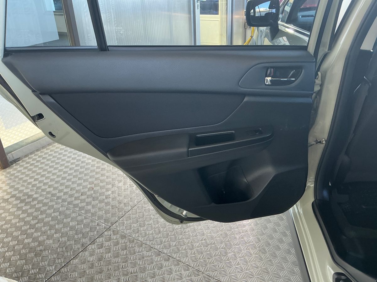 Subaru XV 2015 — photo 29