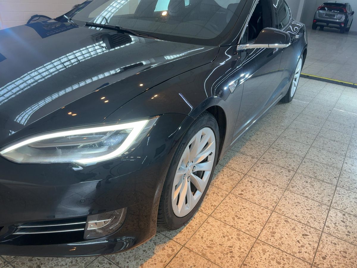 Tesla Model d'occasion