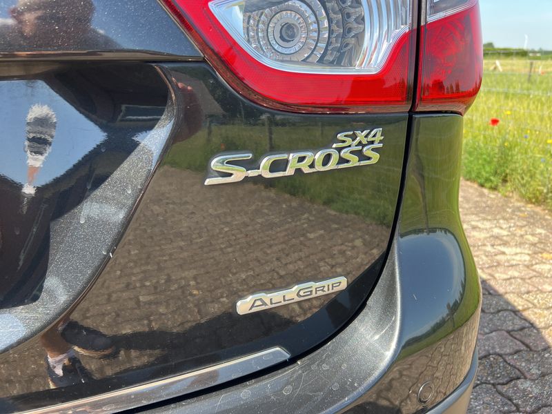 Suzuki SX4 S-Cross 1.4 BoosterJet Mild-Hybrid Comfort — zdjęcie 22