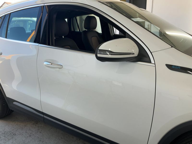 Mercedes-Benz EQA 250 Electric Art — zdjęcie 7
