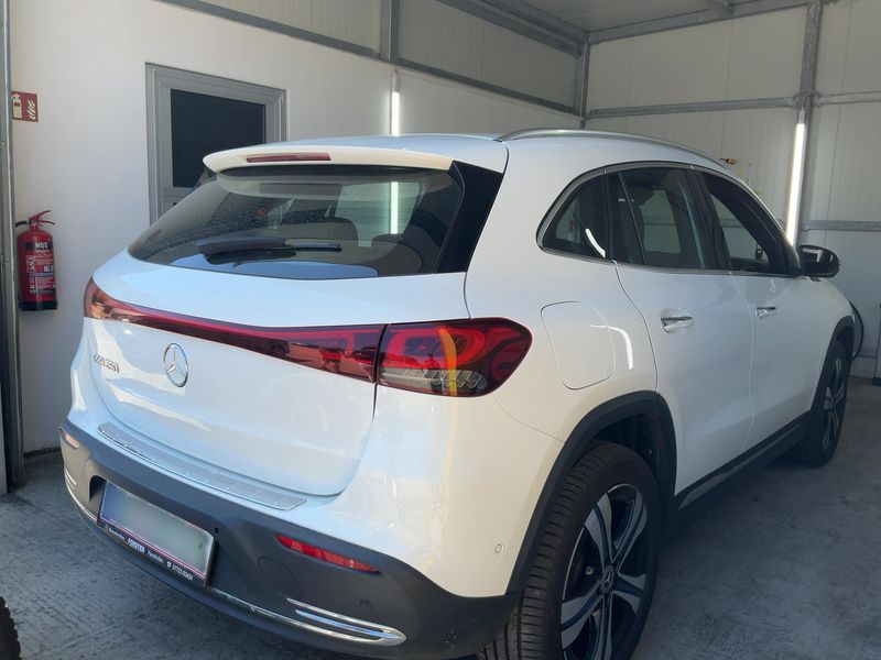 Mercedes-Benz EQA 250 Electric Art — zdjęcie 6