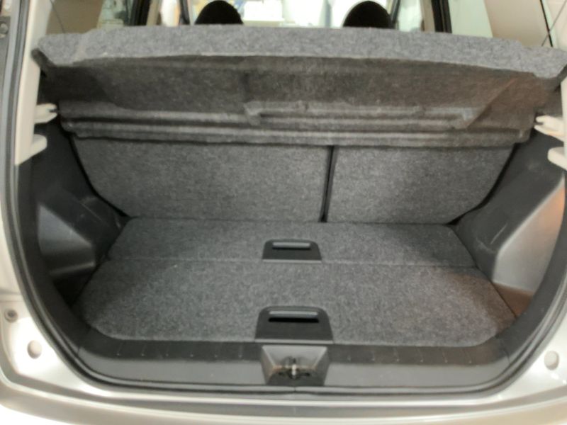 Nissan Note 1.4 Visia 2011 – снимка 15