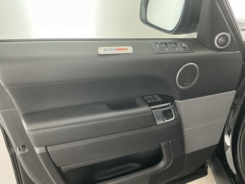 Land Rover Range Rover Sport 3.0 SD V6 HSE Dynamic 2017 – снимка 32