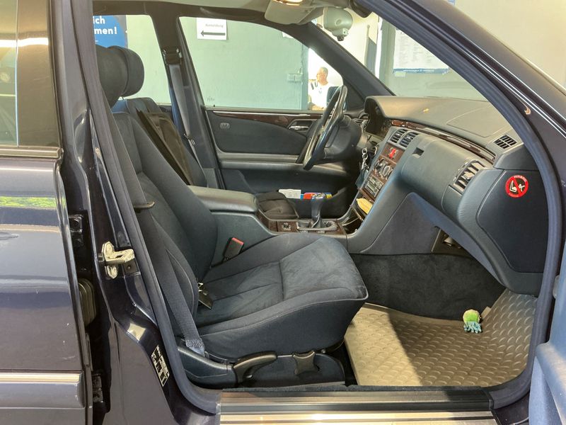 Mercedes-Benz E-Klasse E 220 Diesel Elegance — zdjęcie 3