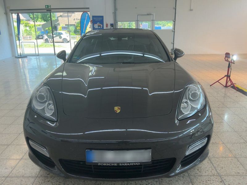 Porsche Panamera Turbo — zdjęcie 9