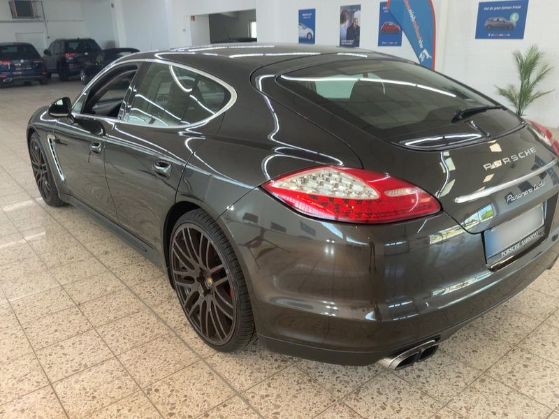 Porsche Panamera Turbo — zdjęcie 3