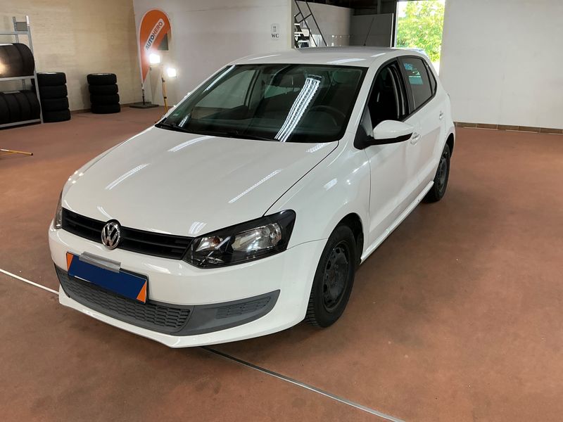 Volkswagen Polo 1.4 MPI Trendline 2010 – снимка 1