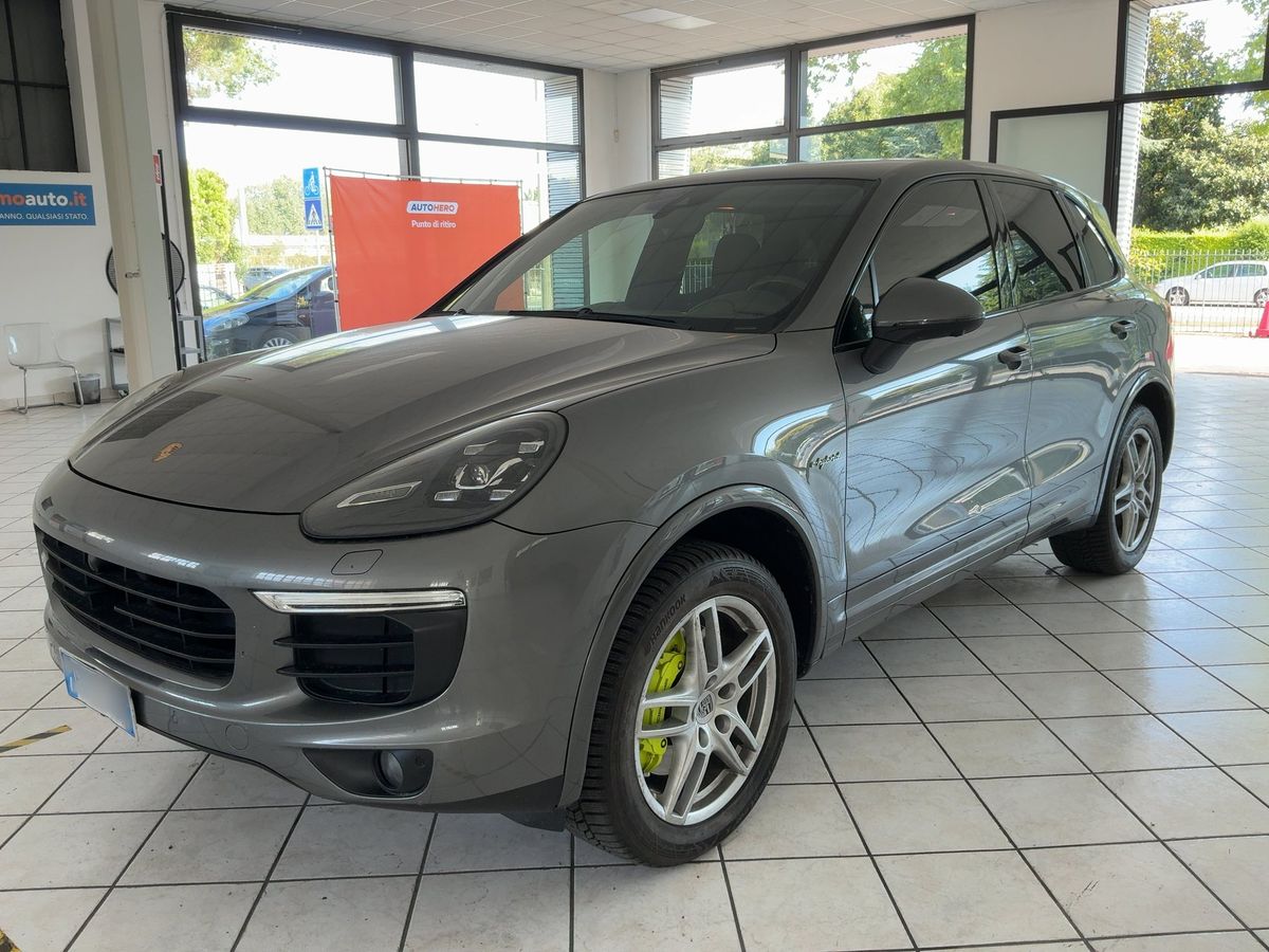 Porsche Cayenne 2016