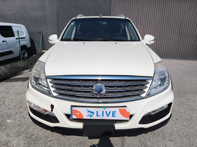 Ssangyong Rexton 2.0 TD Limited 4WD — zdjęcie 7