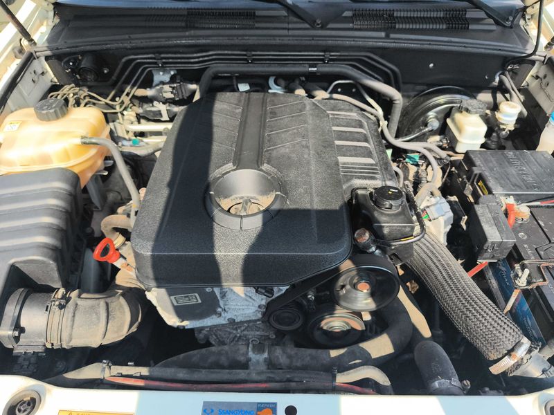 Ssangyong Rexton 2.0 TD Limited 4WD — zdjęcie 8