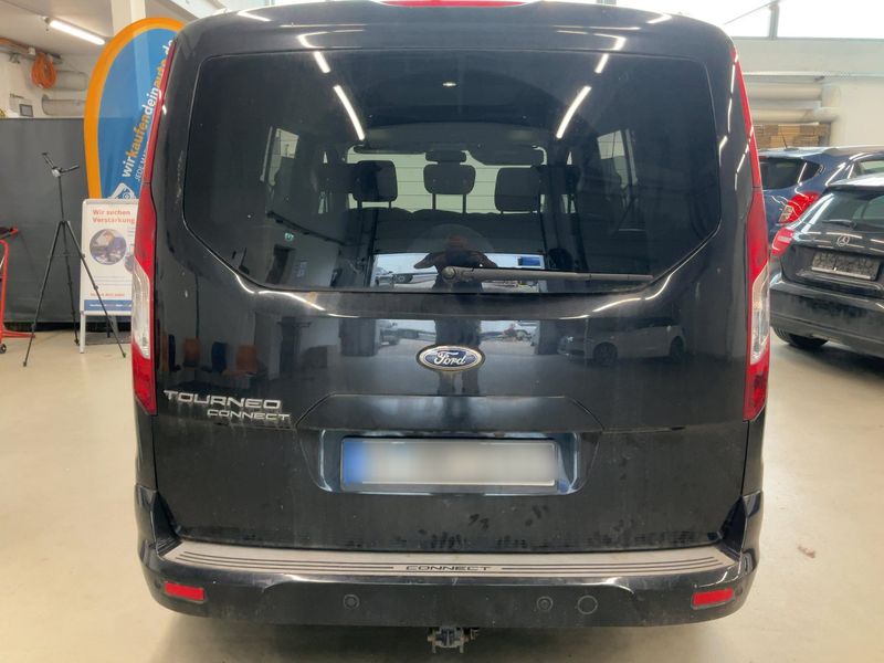 Ford Grand Tourneo Connect 1.6 TDCi Titanium — zdjęcie 5