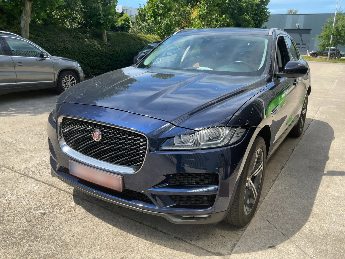 Jaguar F-Pace 2016