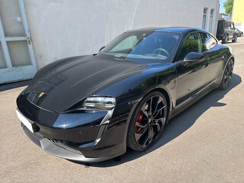 Porsche Taycan Basis