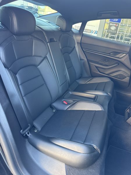 Porsche Taycan Basis — zdjęcie 22