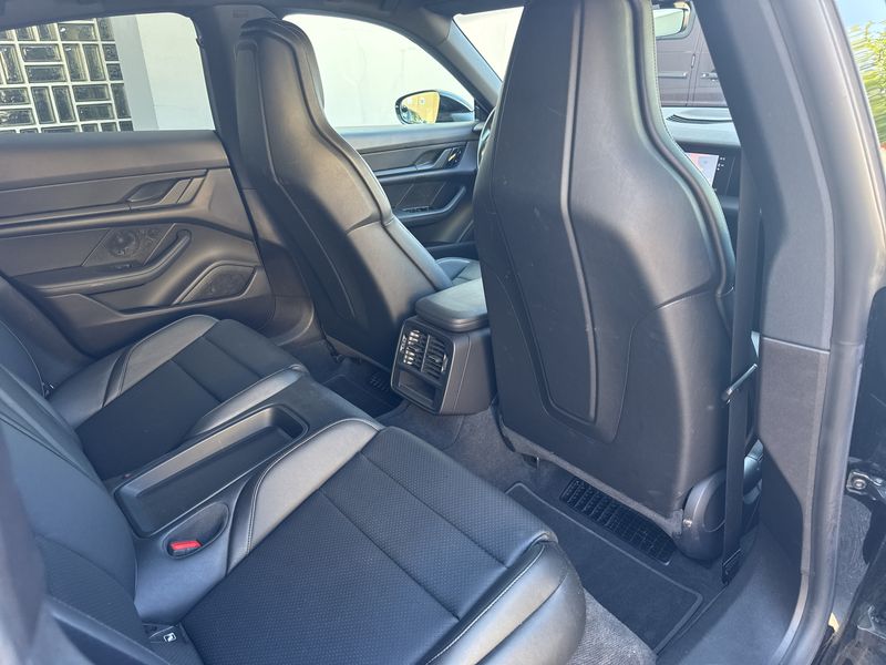 Porsche Taycan Basis — zdjęcie 21