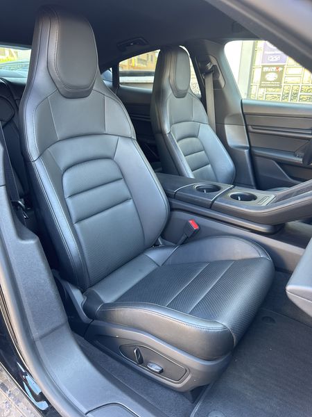 Porsche Taycan Basis — zdjęcie 20