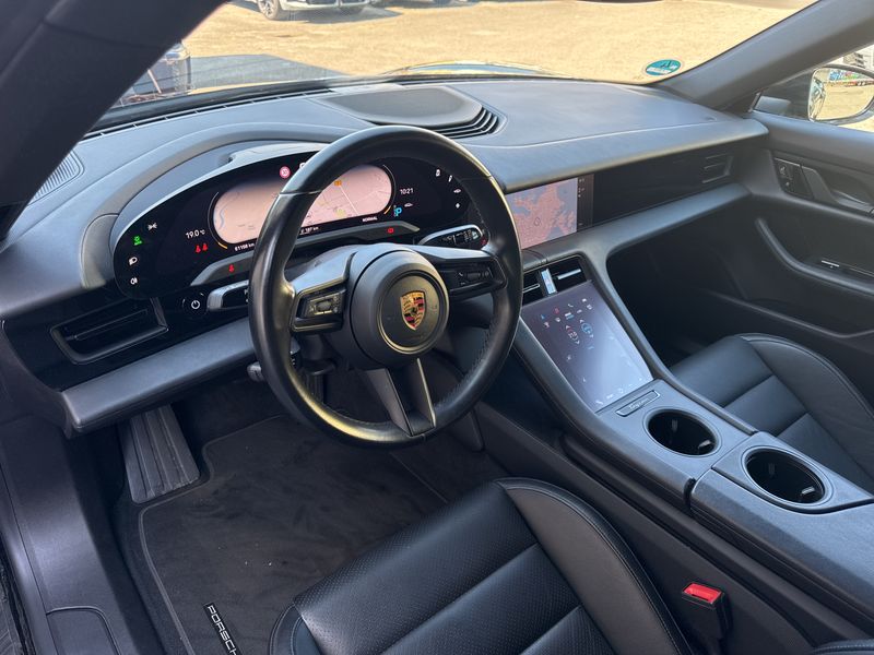 Porsche Taycan Basis — zdjęcie 23