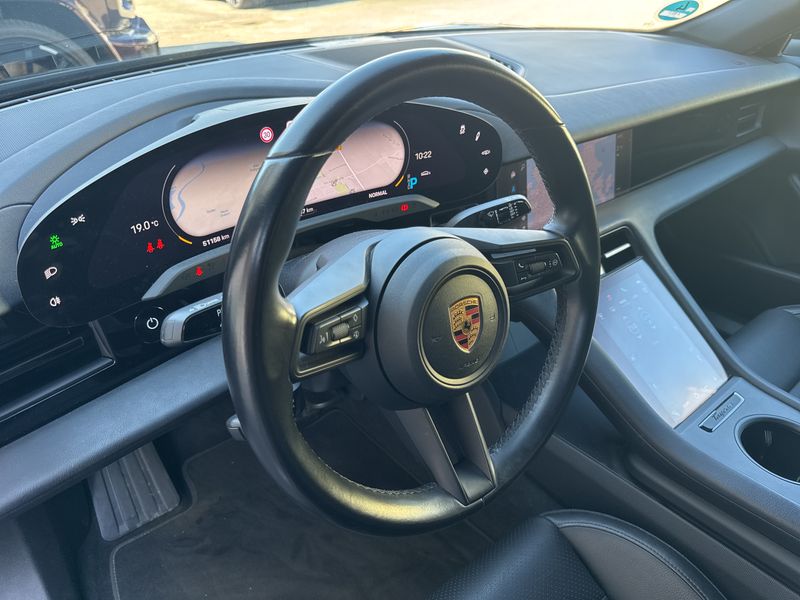 Porsche Taycan Basis — zdjęcie 25