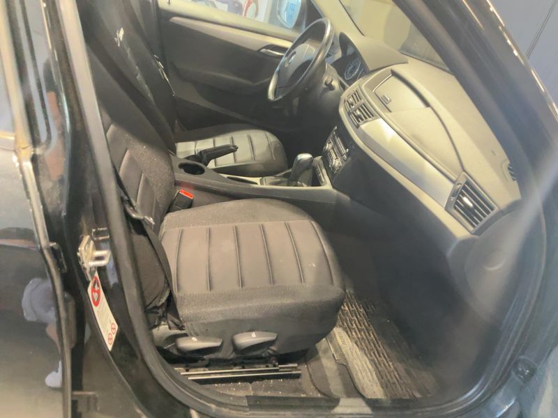 BMW X1 xDrive 18d 2011 – снимка 17