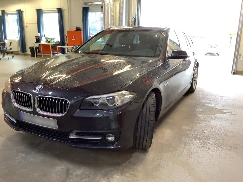 BMW 5er 520d xDrive — zdjęcie 1