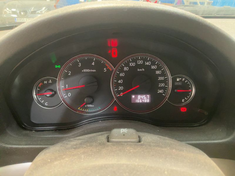 Subaru Legacy 2.0 Diesel Active — zdjęcie 13