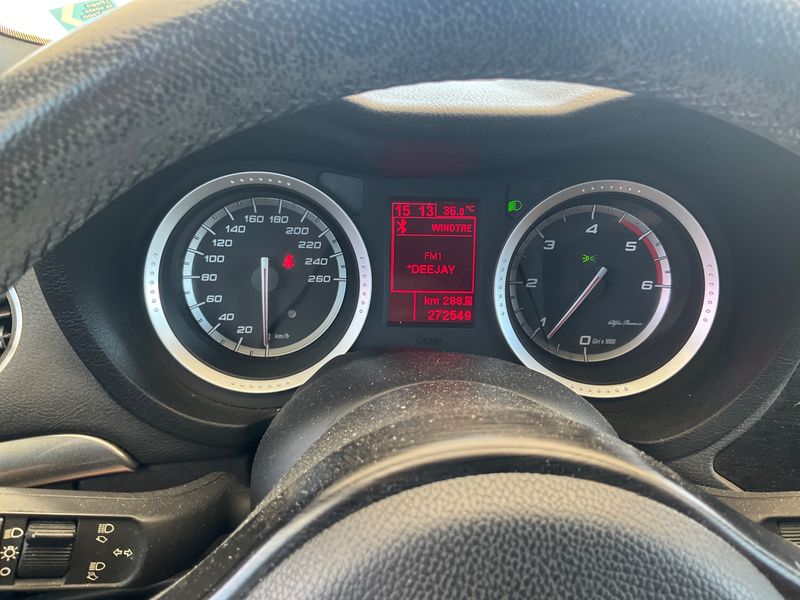 Alfa Romeo Alfa 159 2.0 JTDM — zdjęcie 4