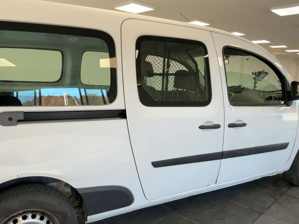 Renault Kangoo 2016 — photo 11