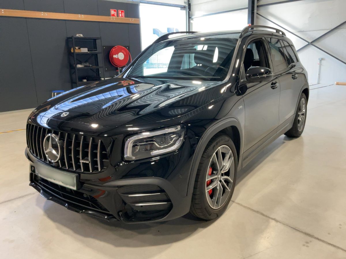 Mercedes-Benz GLB-Klasse 2021 — photo 1