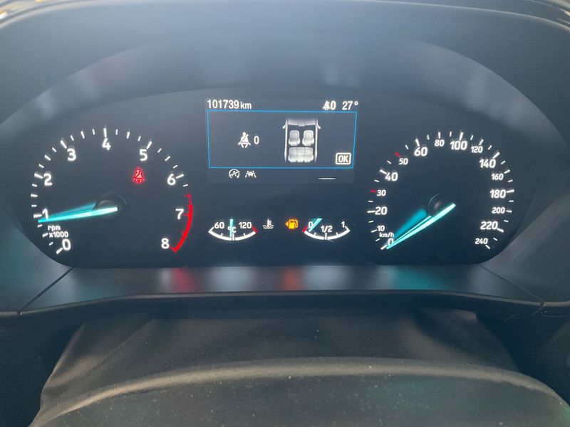 Ford Focus 1.0 EcoBoost ST-Line Business — zdjęcie 13