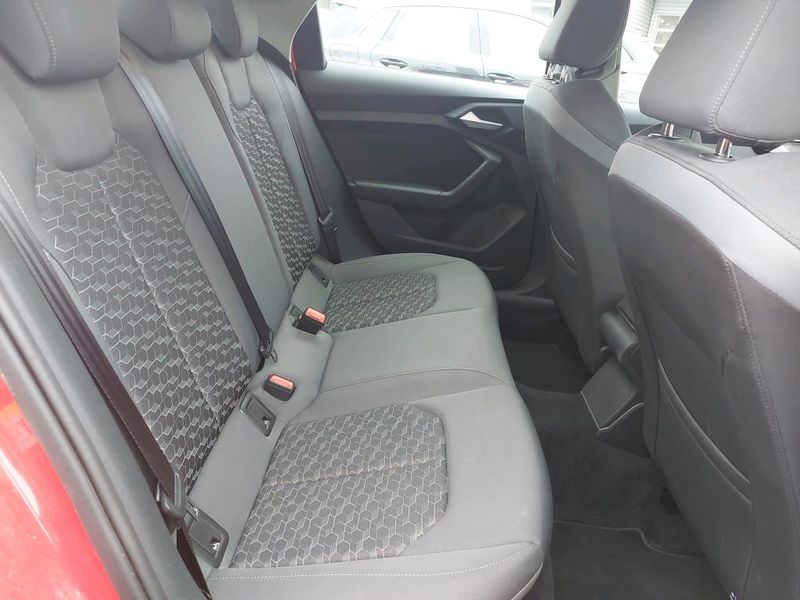Audi A1 Sportback 25 TFSI Design — zdjęcie 12
