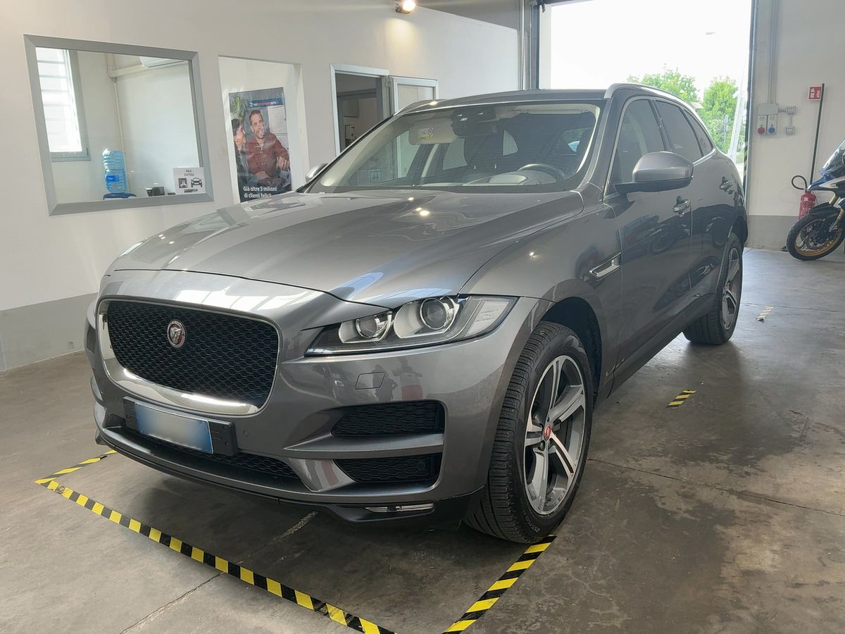Jaguar F-Pace 2018