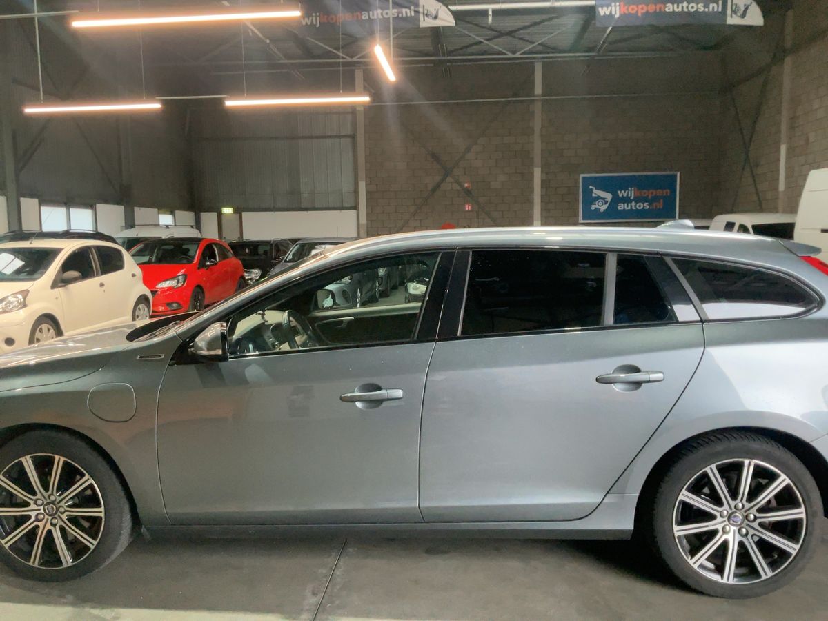 Volvo V60 2016 — photo 5