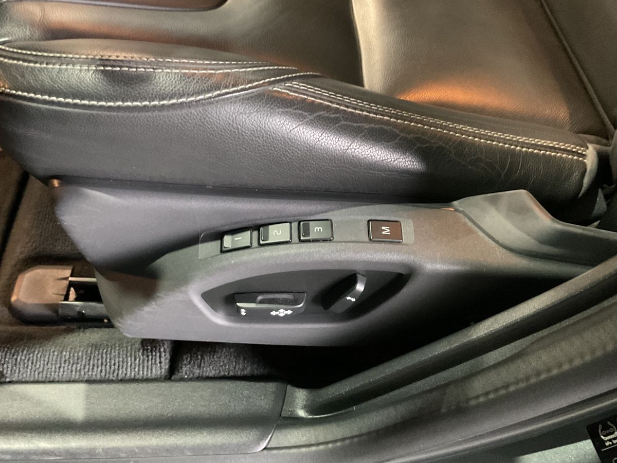 Volvo V60 2016 — photo 31