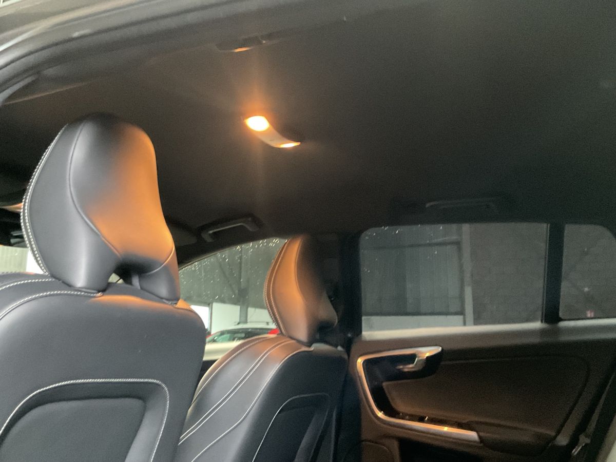Volvo V60 2016 — photo 25