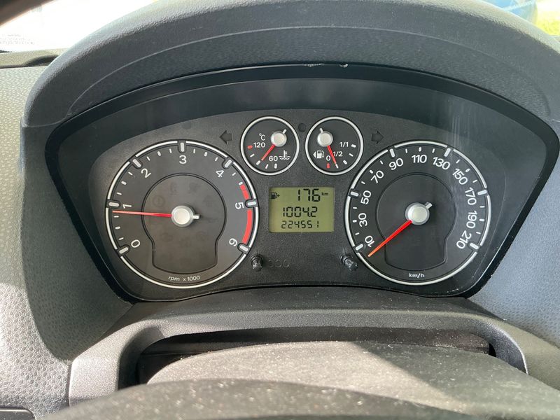 Ford Fiesta 1.4 TDCi Trend — zdjęcie 4