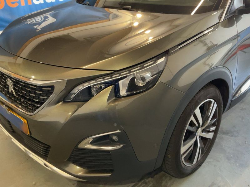 Peugeot 3008 1.2 PureTech Allure 2017 – снимка 2