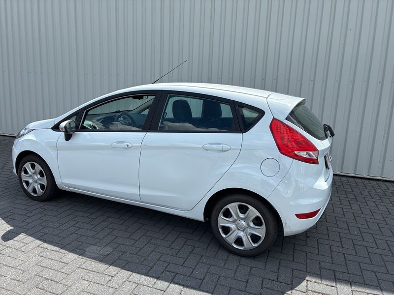Ford Fiesta 1.25 Trend 2011 – снимка 3