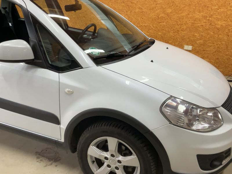 Suzuki SX4 1.6 Style 4x4 — zdjęcie 8