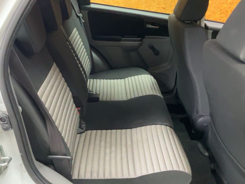 Suzuki SX4 1.6 Style 4x4 — zdjęcie 14