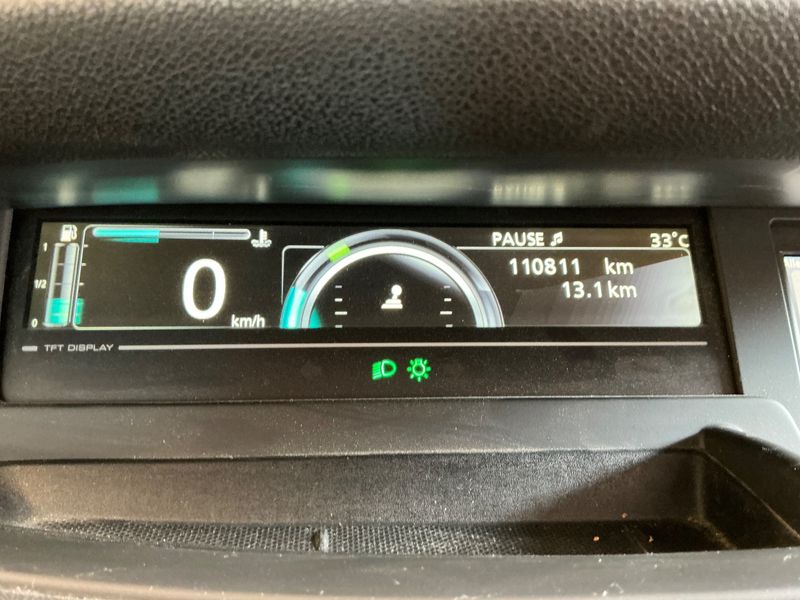 Renault Scenic 1.5 dCi Limited — zdjęcie 13