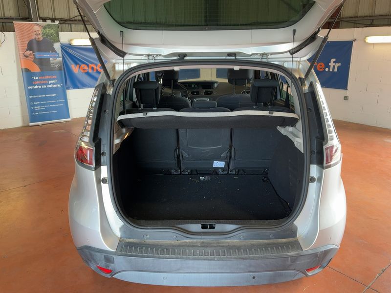 Renault Scenic 1.5 dCi Limited — zdjęcie 10