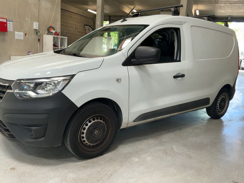 Renault Express 1.3 TCe Confort — zdjęcie 2
