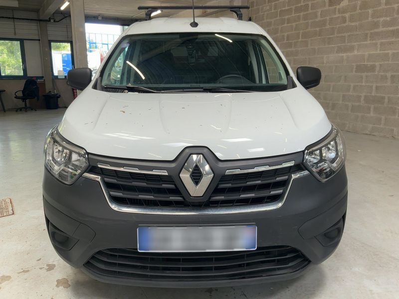Renault Express 1.3 TCe Confort — zdjęcie 9