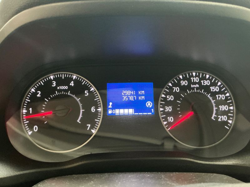 Renault Express 1.3 TCe Confort — zdjęcie 13