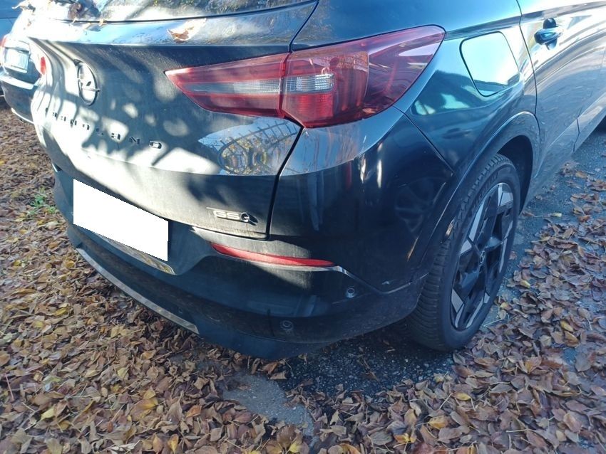 Opel Grandland 2023 — photo 22