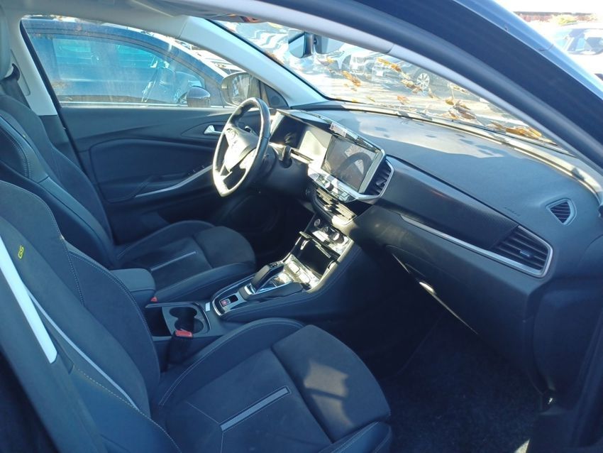 Opel Grandland 2023 — photo 11