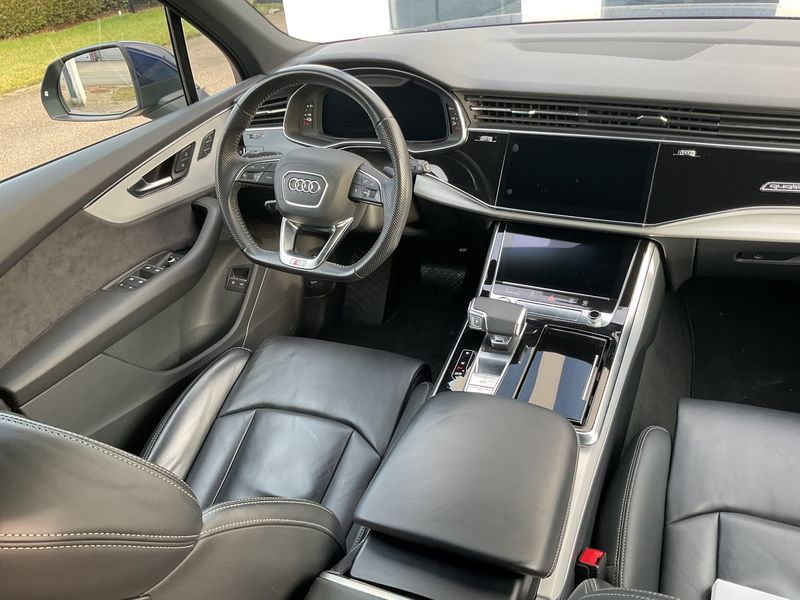 Audi Q7 55 TFSIe quattro S line — zdjęcie 12